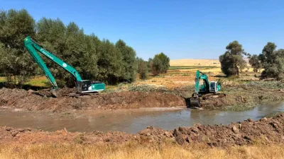 Yozgat'ta, DSİ 12. Bölge Müdürlüğü tarafından yürütülen dere ıslahı ve