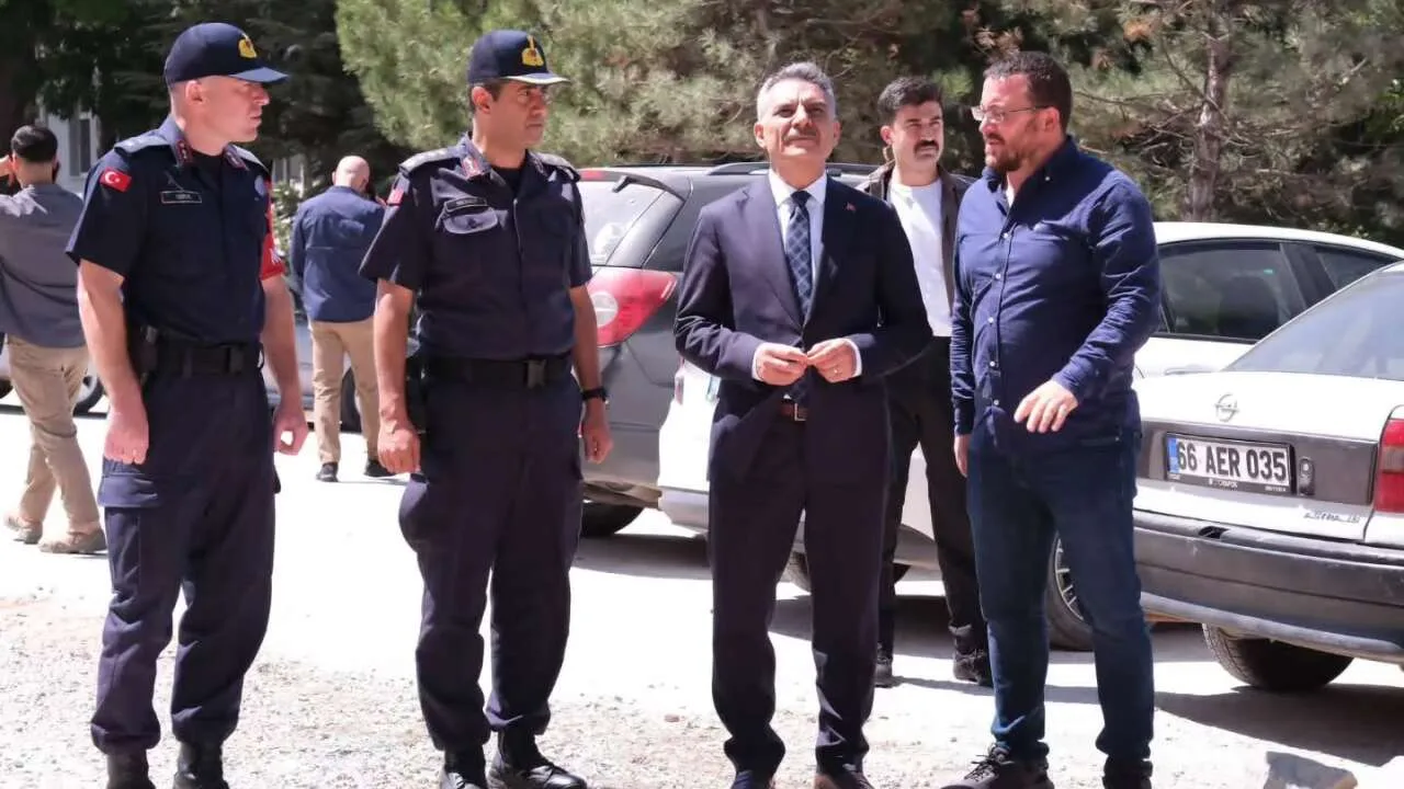Yozgat Valisi Mehmet Ali Özkan, İl Jandarma Komutanlığı'nın yeni hizmet