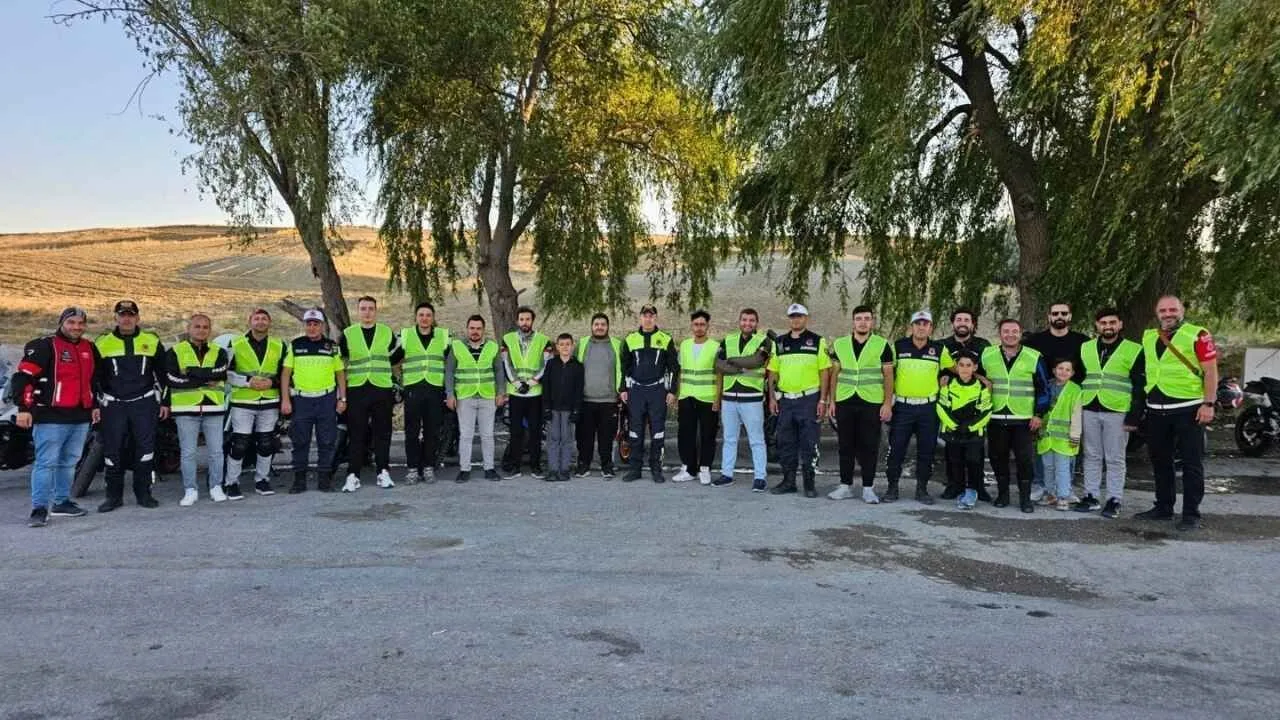 Yozgat-Boğazlıyan il yolunda motosiklet sürücülerinin trafikte daha görünür ve güvenli