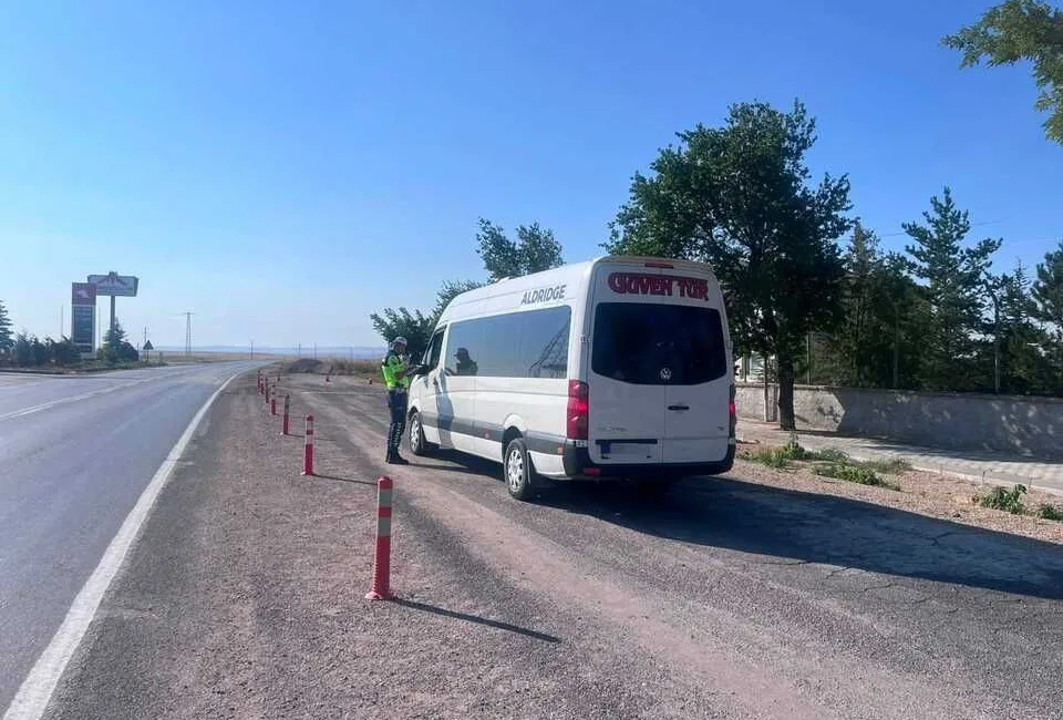 Yozgat İl Jandarma Komutanlığı, Boğazlıyan'da gerçekleştirdiği denetimlerde 63 araç ve
