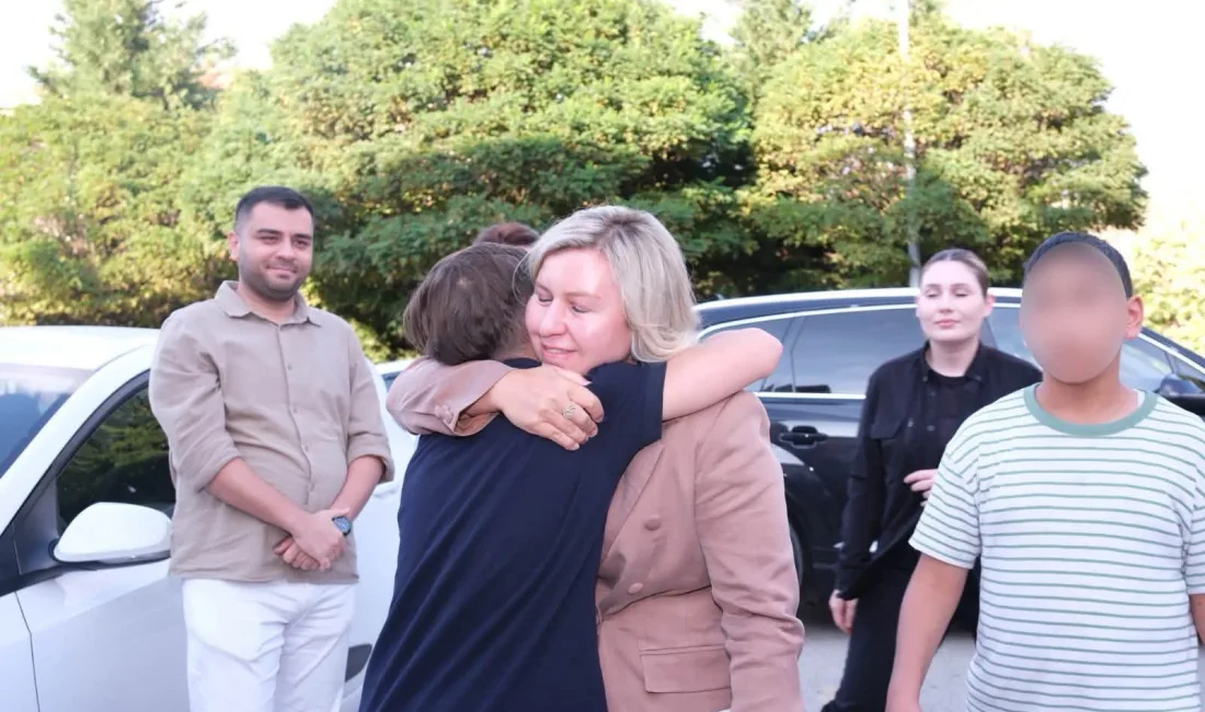 Yozgat Valisi Mehmet Ali Özkan’ın eşi Arzu Özkan, Çocuk Evleri