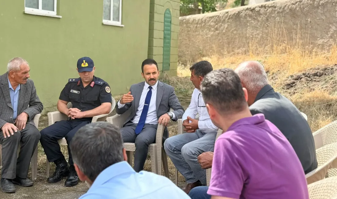 Çiçekdağı Kaymakamı Durdu Yavuz Öğüt, Alan Köyü’nü ziyaret ederek köy