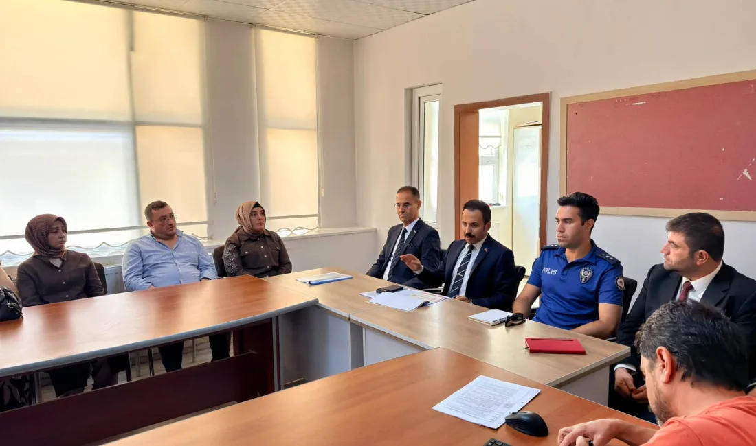 Çiçekdağı Kaymakamı Durdu Yavuz Öğüt, Akademik Gelişimi Destekleme Projesi kapsamında