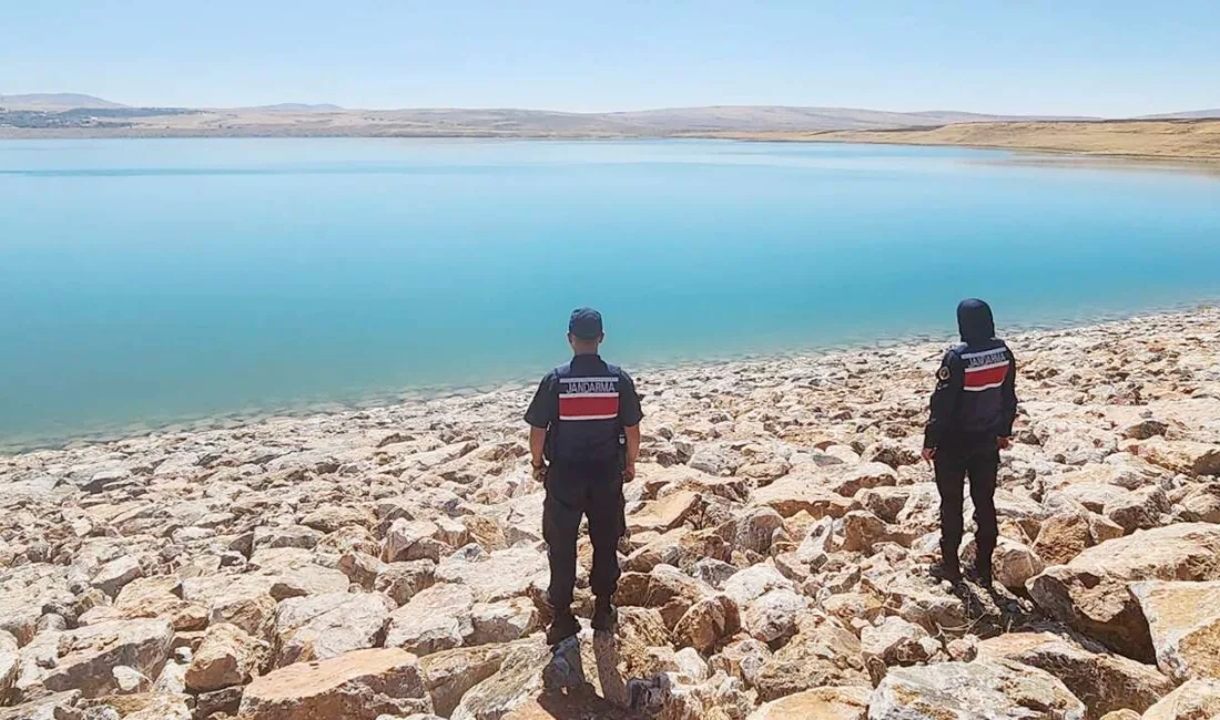 Yozgat'ın Boğazlıyan ilçesinde jandarma, baraj ve gölet çevrelerinde denetim gerçekleştirdi.
