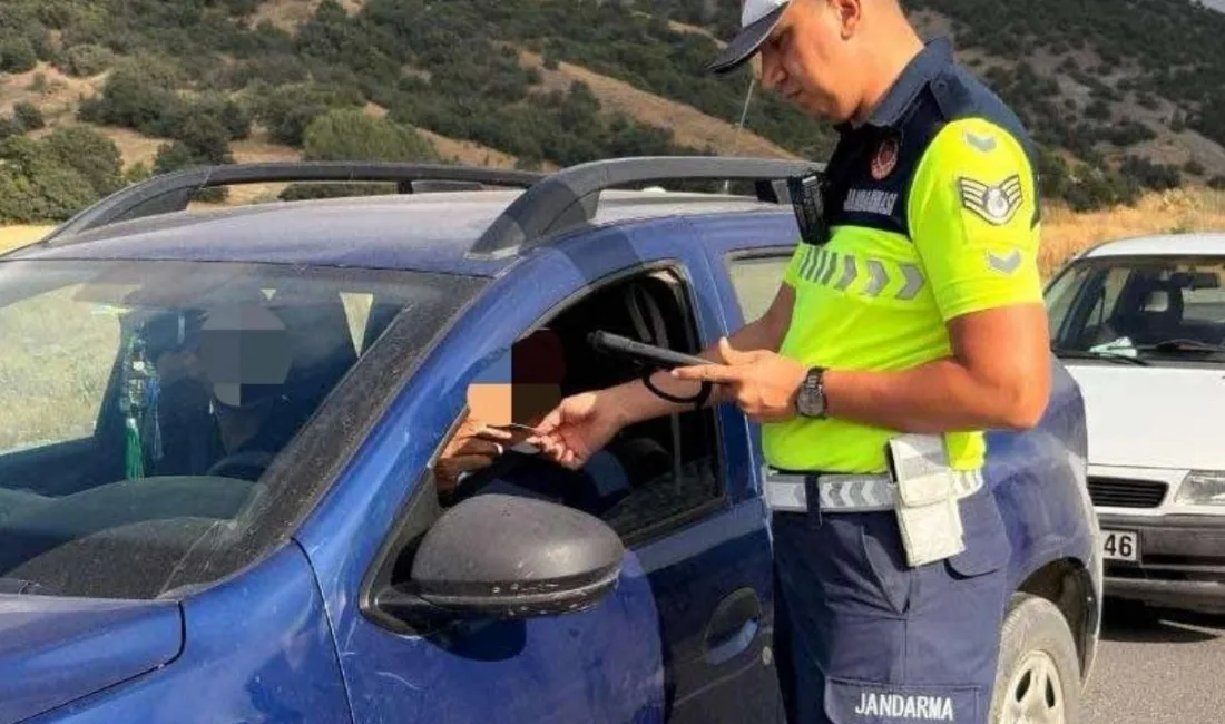 Yozgat'ta jandarma ekipleri, alkollü araç kullanan üç sürücüye toplam 195