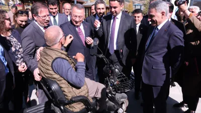 Yapımı son aşamaya gelen Yozgat İl Halk Kütüphanesi’ni inceleyen Fuat