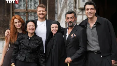 TRT 1 ekranlarının dizisi Taşacak Bu Deniz yeni bölümüyle izleyicilerin