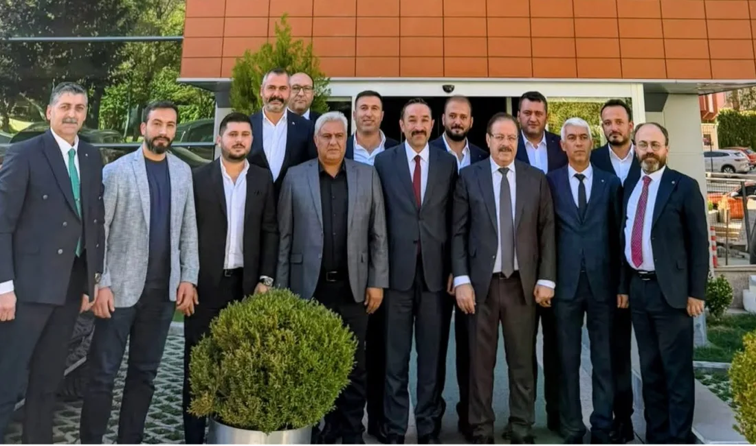 Yerköy TSO Başkanı Adem Metin ve yönetim kurulu üyeleri, TESKOMB