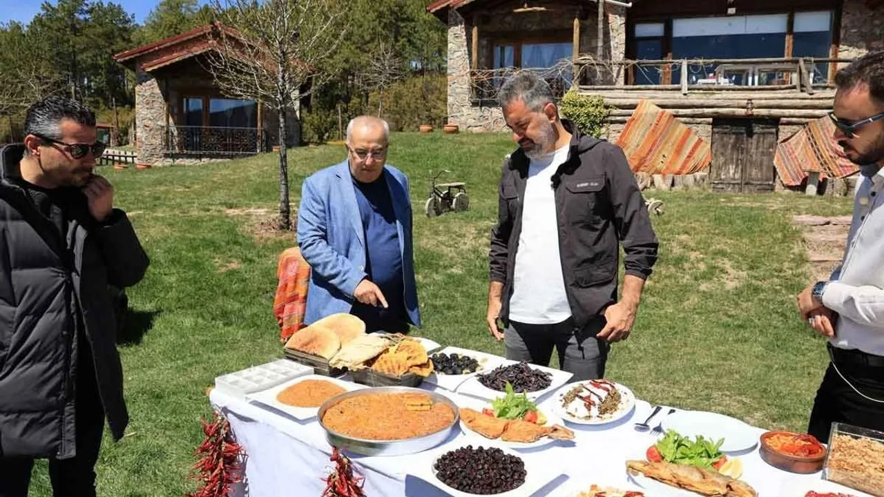 Turgay Başyayla ile Lezzetli Tavsiye Hangi Kanalda, Saat Kaçta? 10 Ekim 2026 Cumartesi Turgay Başyayla ile Lezzetli Tavsiye – TRT 1 program görseli