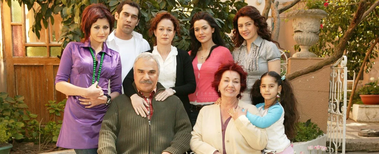 Yaprak Dökümü Bugün Saat Kaçta Başlıyor? İşte Kanal D Yayın Saati Yaprak Dökümü – Kanal D