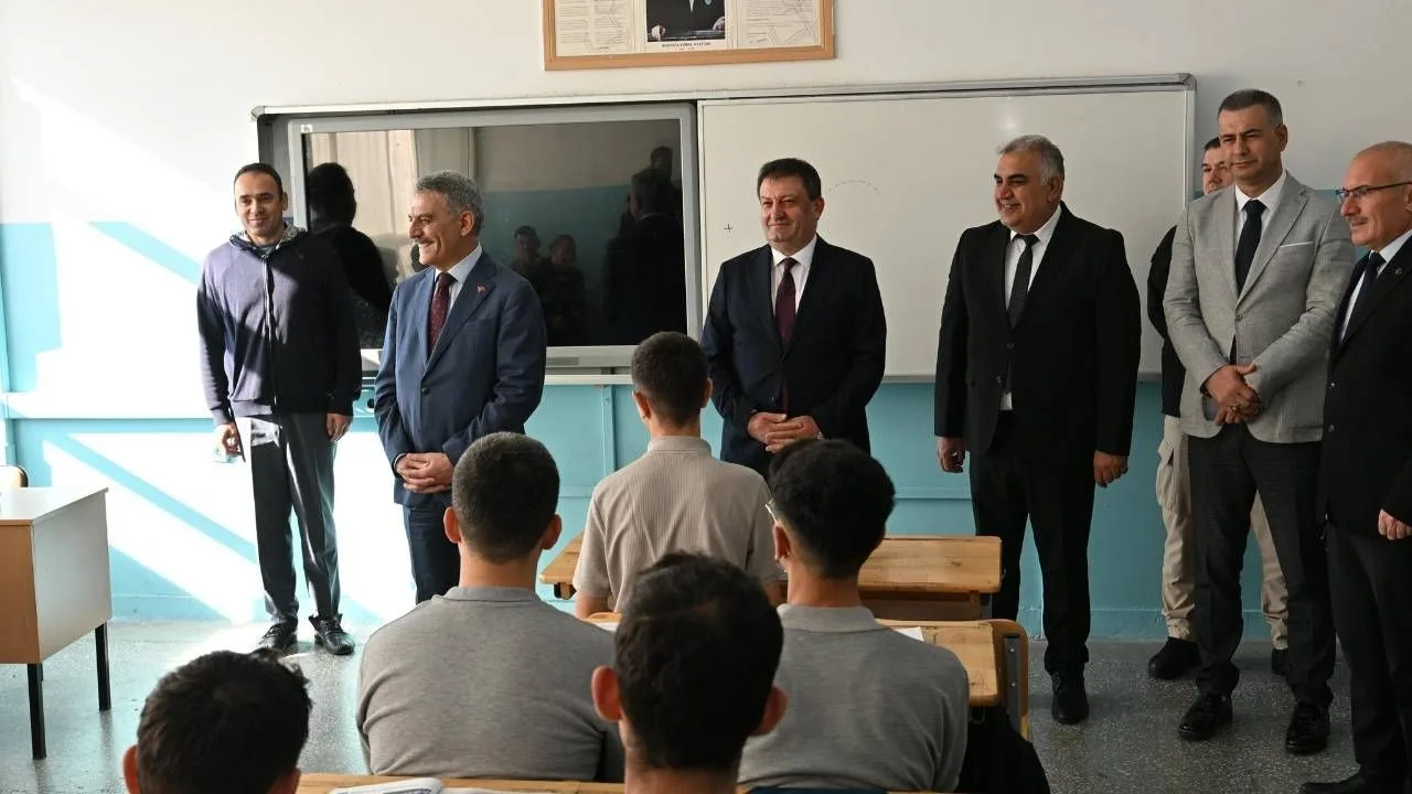 Yozgat Valisi Mehmet Ali Özkan ve İl Milli Eğitim Müdürü